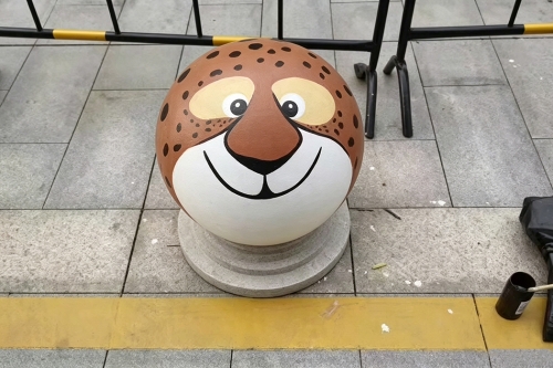 苏州彩绘公司美化石球